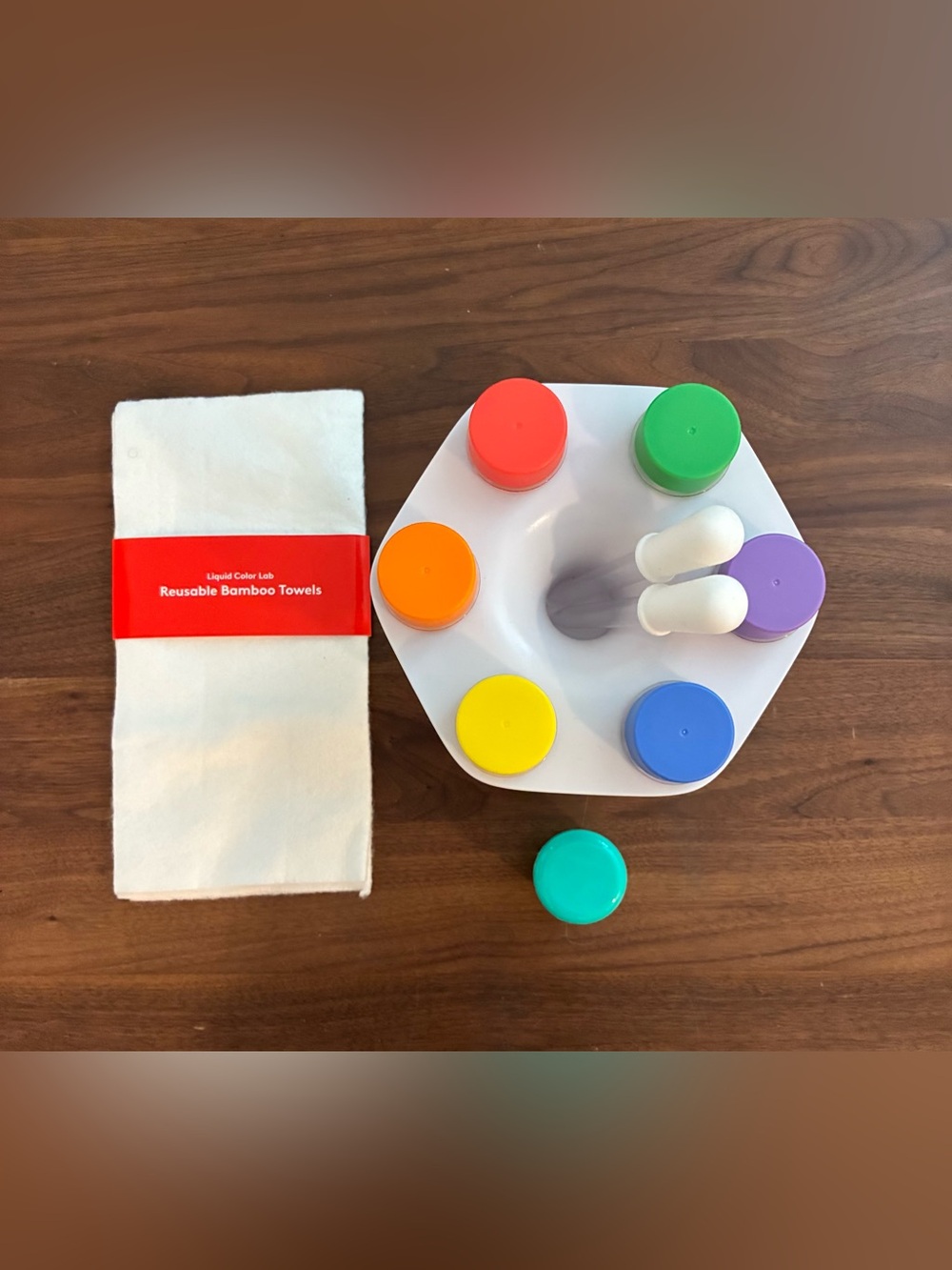 LOVEVERY Liquid Color Lab - Picture 2 of 3